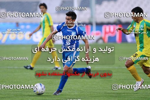 1186489, Tehran, Iran, لیگ برتر فوتبال ایران، Persian Gulf Cup، Week 30، Second Leg، Rah Ahan 1 v 0 Esteghlal on 2011/04/14 at Azadi Stadium