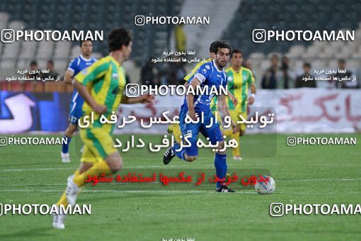 1186467, Tehran, Iran, لیگ برتر فوتبال ایران، Persian Gulf Cup، Week 30، Second Leg، Rah Ahan 1 v 0 Esteghlal on 2011/04/14 at Azadi Stadium