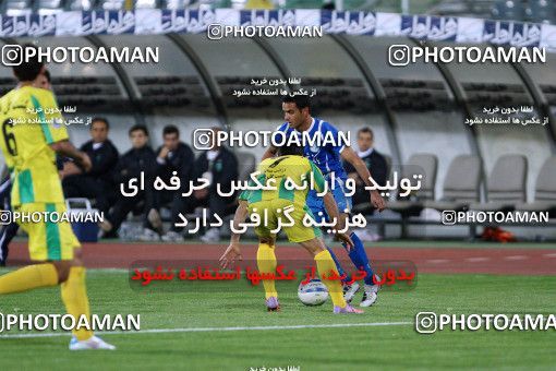 1186534, Tehran, Iran, لیگ برتر فوتبال ایران، Persian Gulf Cup، Week 30، Second Leg، Rah Ahan 1 v 0 Esteghlal on 2011/04/14 at Azadi Stadium