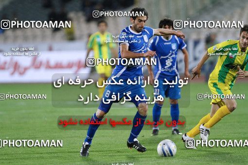 1186512, Tehran, Iran, لیگ برتر فوتبال ایران، Persian Gulf Cup، Week 30، Second Leg، Rah Ahan 1 v 0 Esteghlal on 2011/04/14 at Azadi Stadium