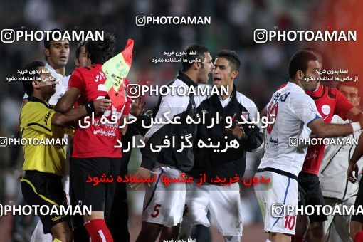 1186836, Tehran, Iran, لیگ برتر فوتبال ایران، Persian Gulf Cup، Week 31، Second Leg، Persepolis 2 v 1 Steel Azin on 2011/04/15 at Azadi Stadium