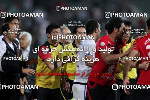 1186819, Tehran, Iran, لیگ برتر فوتبال ایران، Persian Gulf Cup، Week 31، Second Leg، Persepolis 2 v 1 Steel Azin on 2011/04/15 at Azadi Stadium
