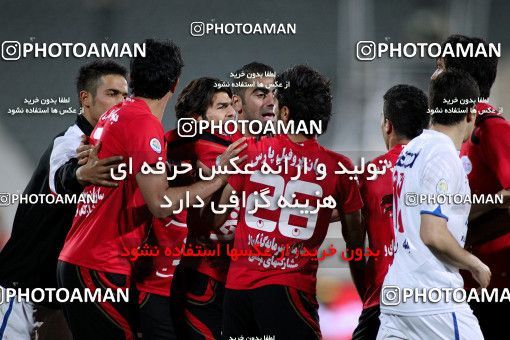 1186872, Tehran, Iran, لیگ برتر فوتبال ایران، Persian Gulf Cup، Week 31، Second Leg، Persepolis 2 v 1 Steel Azin on 2011/04/15 at Azadi Stadium
