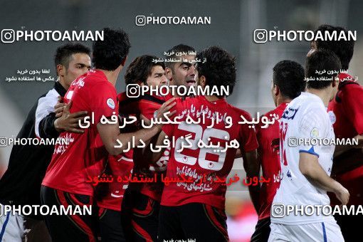 1186872, Tehran, Iran, Iran Pro League، Persian Gulf Cup، 2010-11 season، Second Leg، Week 31، Persepolis 2 v ۱ Steel Azin on 2011/04/15 at Azadi Stadium