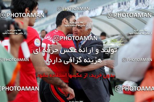 1186837, Tehran, Iran, لیگ برتر فوتبال ایران، Persian Gulf Cup، Week 31، Second Leg، Persepolis 2 v 1 Steel Azin on 2011/04/15 at Azadi Stadium