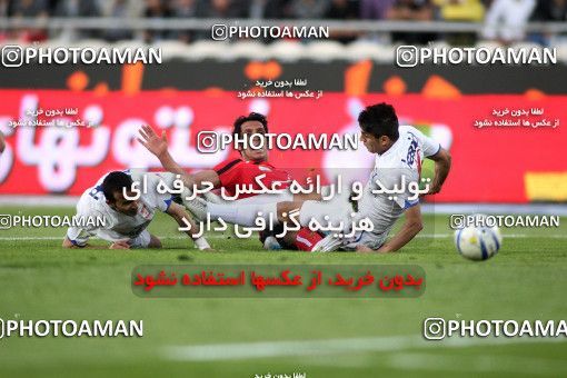 1186762, Tehran, Iran, لیگ برتر فوتبال ایران، Persian Gulf Cup، Week 31، Second Leg، Persepolis 2 v 1 Steel Azin on 2011/04/15 at Azadi Stadium