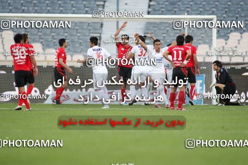 1186769, Tehran, Iran, لیگ برتر فوتبال ایران، Persian Gulf Cup، Week 31، Second Leg، Persepolis 2 v 1 Steel Azin on 2011/04/15 at Azadi Stadium