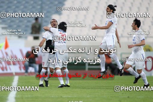 1186840, Tehran, Iran, لیگ برتر فوتبال ایران، Persian Gulf Cup، Week 31، Second Leg، Persepolis 2 v 1 Steel Azin on 2011/04/15 at Azadi Stadium