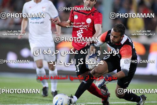 1186792, Tehran, Iran, لیگ برتر فوتبال ایران، Persian Gulf Cup، Week 31، Second Leg، Persepolis 2 v 1 Steel Azin on 2011/04/15 at Azadi Stadium