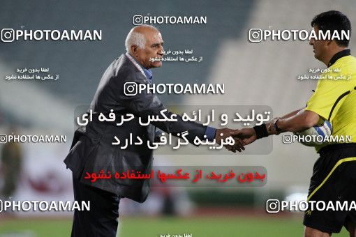 1186888, Tehran, Iran, لیگ برتر فوتبال ایران، Persian Gulf Cup، Week 31، Second Leg، Persepolis 2 v 1 Steel Azin on 2011/04/15 at Azadi Stadium