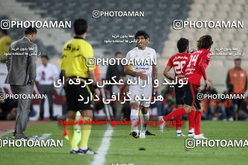 1186774, Tehran, Iran, لیگ برتر فوتبال ایران، Persian Gulf Cup، Week 31، Second Leg، Persepolis 2 v 1 Steel Azin on 2011/04/15 at Azadi Stadium