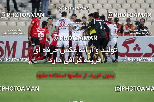 1186897, Tehran, Iran, لیگ برتر فوتبال ایران، Persian Gulf Cup، Week 31، Second Leg، Persepolis 2 v 1 Steel Azin on 2011/04/15 at Azadi Stadium