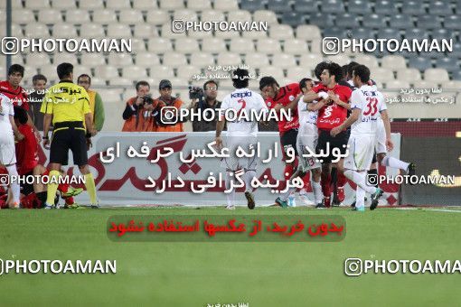 1186746, Tehran, Iran, لیگ برتر فوتبال ایران، Persian Gulf Cup، Week 31، Second Leg، Persepolis 2 v 1 Steel Azin on 2011/04/15 at Azadi Stadium