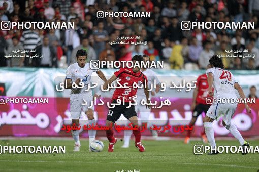 1188009, Tehran, Iran, لیگ برتر فوتبال ایران، Persian Gulf Cup، Week 31، Second Leg، Persepolis 2 v 1 Steel Azin on 2011/04/15 at Azadi Stadium