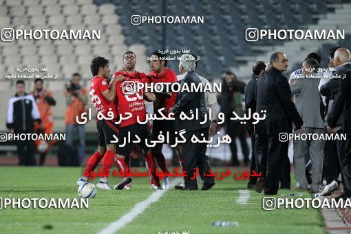 1187987, Tehran, Iran, لیگ برتر فوتبال ایران، Persian Gulf Cup، Week 31، Second Leg، Persepolis 2 v 1 Steel Azin on 2011/04/15 at Azadi Stadium