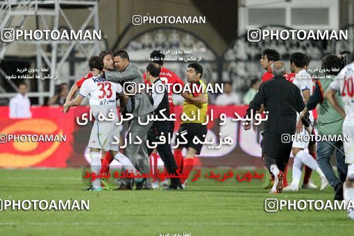 1187869, Tehran, Iran, لیگ برتر فوتبال ایران، Persian Gulf Cup، Week 31، Second Leg، Persepolis 2 v 1 Steel Azin on 2011/04/15 at Azadi Stadium