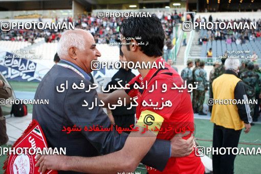 1187666, Tehran, Iran, لیگ برتر فوتبال ایران، Persian Gulf Cup، Week 31، Second Leg، Persepolis 2 v 1 Steel Azin on 2011/04/15 at Azadi Stadium