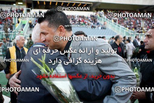 1187659, Tehran, Iran, لیگ برتر فوتبال ایران، Persian Gulf Cup، Week 31، Second Leg، Persepolis 2 v 1 Steel Azin on 2011/04/15 at Azadi Stadium