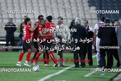 1187637, Tehran, Iran, لیگ برتر فوتبال ایران، Persian Gulf Cup، Week 31، Second Leg، Persepolis 2 v 1 Steel Azin on 2011/04/15 at Azadi Stadium
