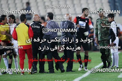 1187568, Tehran, Iran, لیگ برتر فوتبال ایران، Persian Gulf Cup، Week 31، Second Leg، Persepolis 2 v 1 Steel Azin on 2011/04/15 at Azadi Stadium