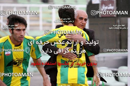 1189057, Tehran, [*parameter:4*], لیگ برتر فوتبال ایران، Persian Gulf Cup، Week 31، Second Leg، Steel Azin 2 v 2 Rah Ahan on 2011/04/22 at Shahid Dastgerdi Stadium