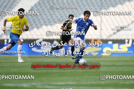 1189664, Tehran, Iran, لیگ برتر فوتبال ایران، Persian Gulf Cup، Week 31، Second Leg، Esteghlal 6 v 2 Sanat Naft Abadan on 2011/04/23 at Azadi Stadium