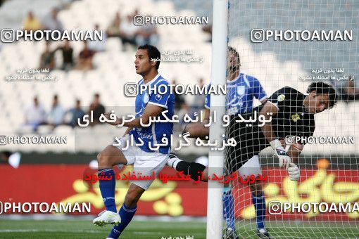 1189621, Tehran, Iran, لیگ برتر فوتبال ایران، Persian Gulf Cup، Week 31، Second Leg، Esteghlal 6 v 2 Sanat Naft Abadan on 2011/04/23 at Azadi Stadium