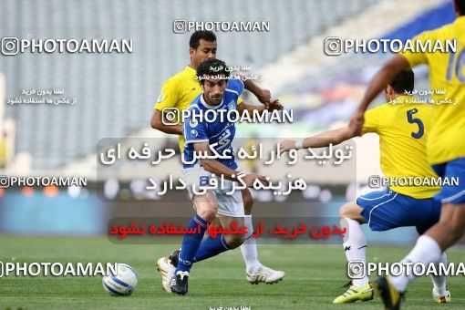 1189684, Tehran, Iran, لیگ برتر فوتبال ایران، Persian Gulf Cup، Week 31، Second Leg، Esteghlal 6 v 2 Sanat Naft Abadan on 2011/04/23 at Azadi Stadium