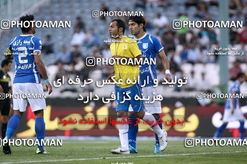 1189617, Tehran, Iran, لیگ برتر فوتبال ایران، Persian Gulf Cup، Week 31، Second Leg، Esteghlal 6 v 2 Sanat Naft Abadan on 2011/04/23 at Azadi Stadium