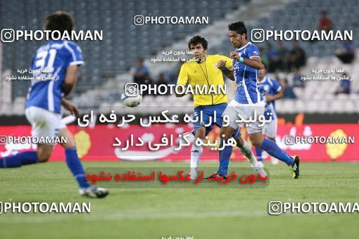 1189554, Tehran, Iran, لیگ برتر فوتبال ایران، Persian Gulf Cup، Week 31، Second Leg، Esteghlal 6 v 2 Sanat Naft Abadan on 2011/04/23 at Azadi Stadium