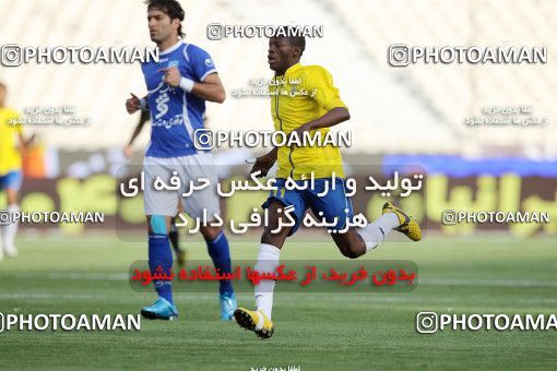 1190747, Tehran, Iran, لیگ برتر فوتبال ایران، Persian Gulf Cup، Week 31، Second Leg، Esteghlal 6 v 2 Sanat Naft Abadan on 2011/04/23 at Azadi Stadium