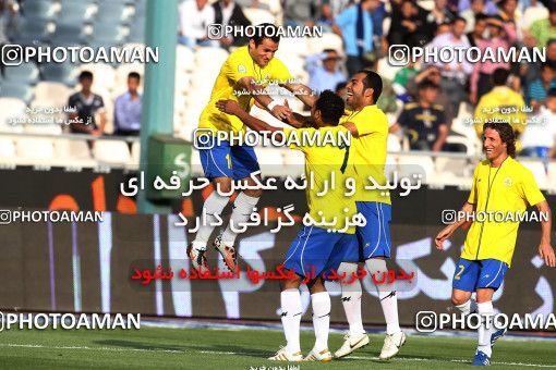 1190501, Tehran, Iran, لیگ برتر فوتبال ایران، Persian Gulf Cup، Week 31، Second Leg، Esteghlal 6 v 2 Sanat Naft Abadan on 2011/04/23 at Azadi Stadium