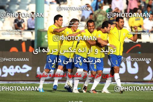 1190471, Tehran, Iran, لیگ برتر فوتبال ایران، Persian Gulf Cup، Week 31، Second Leg، Esteghlal 6 v 2 Sanat Naft Abadan on 2011/04/23 at Azadi Stadium