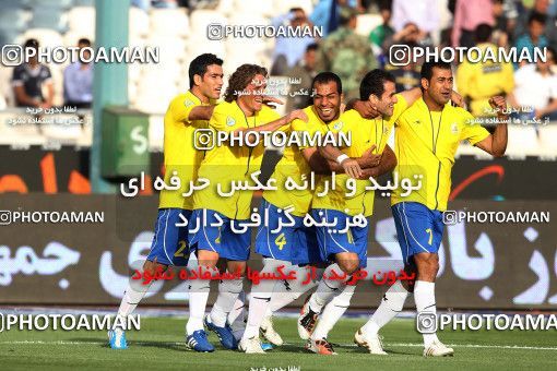 1190682, Tehran, Iran, لیگ برتر فوتبال ایران، Persian Gulf Cup، Week 31، Second Leg، Esteghlal 6 v 2 Sanat Naft Abadan on 2011/04/23 at Azadi Stadium