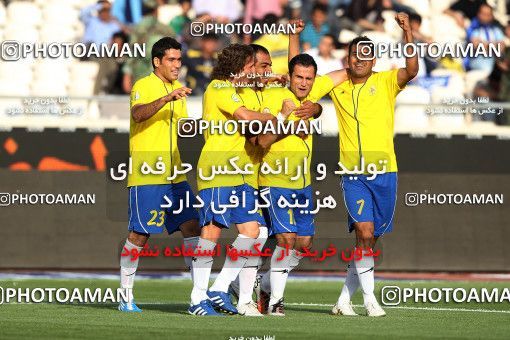 1190696, Tehran, Iran, لیگ برتر فوتبال ایران، Persian Gulf Cup، Week 31، Second Leg، Esteghlal 6 v 2 Sanat Naft Abadan on 2011/04/23 at Azadi Stadium