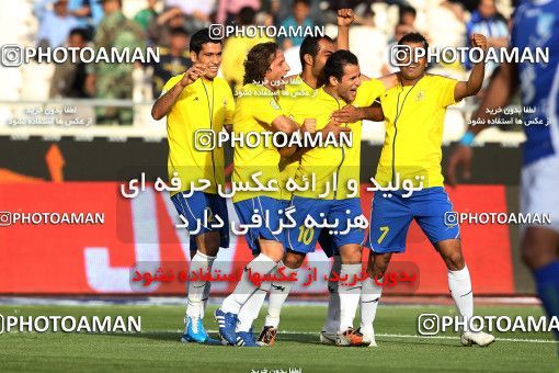 1190517, Tehran, Iran, لیگ برتر فوتبال ایران، Persian Gulf Cup، Week 31، Second Leg، Esteghlal 6 v 2 Sanat Naft Abadan on 2011/04/23 at Azadi Stadium