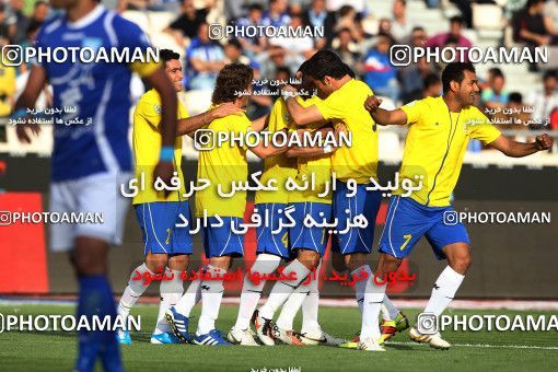 1190493, Tehran, Iran, لیگ برتر فوتبال ایران، Persian Gulf Cup، Week 31، Second Leg، Esteghlal 6 v 2 Sanat Naft Abadan on 2011/04/23 at Azadi Stadium