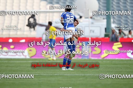 1190634, Tehran, Iran, لیگ برتر فوتبال ایران، Persian Gulf Cup، Week 31، Second Leg، Esteghlal 6 v 2 Sanat Naft Abadan on 2011/04/23 at Azadi Stadium