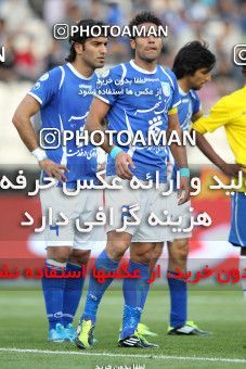 1190384, Tehran, Iran, لیگ برتر فوتبال ایران، Persian Gulf Cup، Week 31، Second Leg، Esteghlal 6 v 2 Sanat Naft Abadan on 2011/04/23 at Azadi Stadium