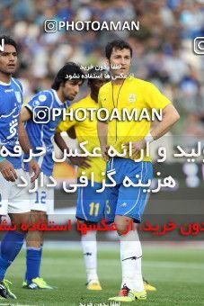 1190332, Tehran, Iran, لیگ برتر فوتبال ایران، Persian Gulf Cup، Week 31، Second Leg، Esteghlal 6 v 2 Sanat Naft Abadan on 2011/04/23 at Azadi Stadium