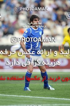 1190688, Tehran, Iran, لیگ برتر فوتبال ایران، Persian Gulf Cup، Week 31، Second Leg، Esteghlal 6 v 2 Sanat Naft Abadan on 2011/04/23 at Azadi Stadium