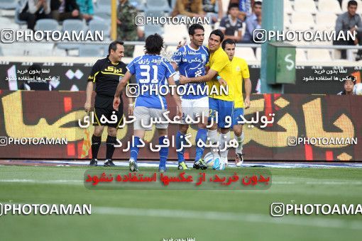 1190659, Tehran, Iran, لیگ برتر فوتبال ایران، Persian Gulf Cup، Week 31، Second Leg، Esteghlal 6 v 2 Sanat Naft Abadan on 2011/04/23 at Azadi Stadium