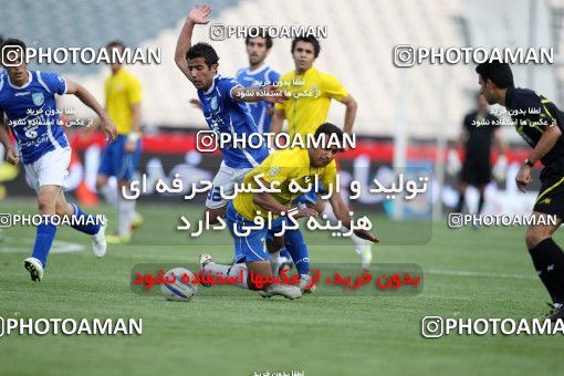 1190328, Tehran, Iran, لیگ برتر فوتبال ایران، Persian Gulf Cup، Week 31، Second Leg، Esteghlal 6 v 2 Sanat Naft Abadan on 2011/04/23 at Azadi Stadium