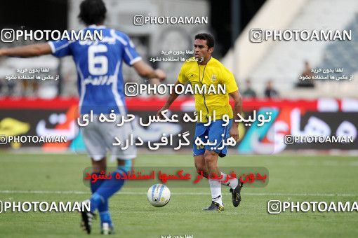 1190536, Tehran, Iran, لیگ برتر فوتبال ایران، Persian Gulf Cup، Week 31، Second Leg، Esteghlal 6 v 2 Sanat Naft Abadan on 2011/04/23 at Azadi Stadium