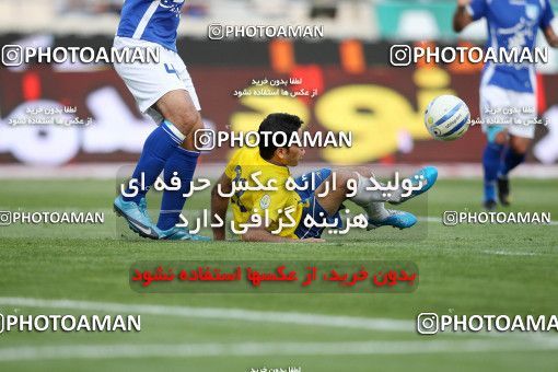 1190562, Tehran, Iran, لیگ برتر فوتبال ایران، Persian Gulf Cup، Week 31، Second Leg، Esteghlal 6 v 2 Sanat Naft Abadan on 2011/04/23 at Azadi Stadium