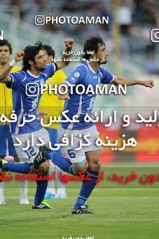 1190503, Tehran, Iran, لیگ برتر فوتبال ایران، Persian Gulf Cup، Week 31، Second Leg، Esteghlal 6 v 2 Sanat Naft Abadan on 2011/04/23 at Azadi Stadium