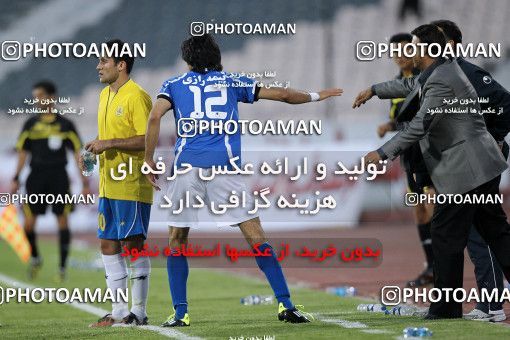1190640, Tehran, Iran, لیگ برتر فوتبال ایران، Persian Gulf Cup، Week 31، Second Leg، Esteghlal 6 v 2 Sanat Naft Abadan on 2011/04/23 at Azadi Stadium