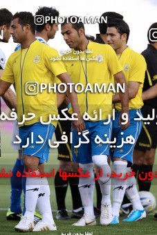 1190684, Tehran, Iran, لیگ برتر فوتبال ایران، Persian Gulf Cup، Week 31، Second Leg، Esteghlal 6 v 2 Sanat Naft Abadan on 2011/04/23 at Azadi Stadium