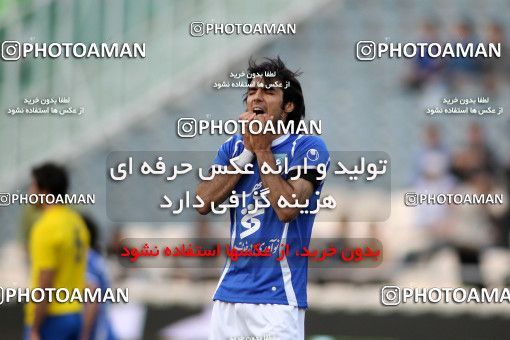 1189220, Tehran, Iran, لیگ برتر فوتبال ایران، Persian Gulf Cup، Week 31، Second Leg، Esteghlal 6 v 2 Sanat Naft Abadan on 2011/04/23 at Azadi Stadium