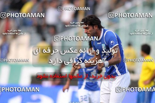 1189229, Tehran, Iran, لیگ برتر فوتبال ایران، Persian Gulf Cup، Week 31، Second Leg، Esteghlal 6 v 2 Sanat Naft Abadan on 2011/04/23 at Azadi Stadium